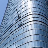 在上海，選擇一家專(zhuān)業(yè)的建筑幕墻檢測(cè)機(jī)構(gòu)，應(yīng)該考察哪些方面？